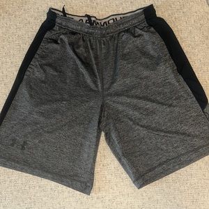 Under Armour men’s athletic shorts large